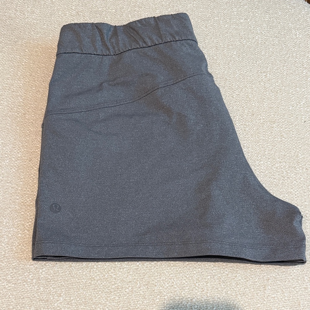 Lululemon grey flat front short